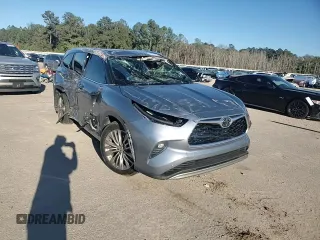 2021 Toyota Highlander Platinum with VIN 5TDFZRBH0MS072987, listed as a Copart auction lot 81722484 with 91,850 mi miles and Salvage title. Bid and sale history available at DreamBid. Image 11.