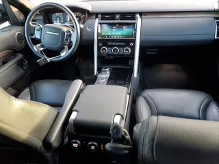 2019 Land Rover Discovery HSE with VIN SALRR2RVXKA086687, listed as a Copart auction lot 83082814 with 61,603 mi miles and Salvage Title. Bid and sale history available at DreamBid. Image 8.