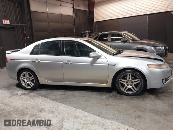 2007 Acura TL with VIN 19UUA66227A047241, listed as a IAAI auction lot 41978152 with 220,030 mi miles. Bid and sale history available at carsss.com. Image 13.