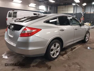 2010 Honda Crosstour EX-L z VIN 5J6TF1H52AL002179, wystawiony jako IAAI lot #41867977 z przebiegiem 145 941 mil mil oraz . Historia ofert i sprzedaży dostępna na DreamBid. Obrazek 4.