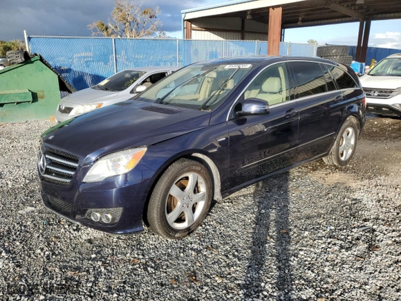 2011 Mercedes-Benz R-Class R 350 BlueTEC with VIN 4JGCB2FEXBA124646, listed as a Copart auction lot 85309204 with 113,545 mi miles and Non Repairable. Bid and sale history available at carsss.com. Image 1.