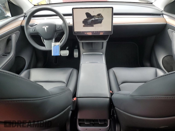 2024 Tesla Model Y Performance z VIN 7SAYGDEF5RF125127, wystawiony jako Copart lot #56753105 z przebiegiem 9 267 mil mil oraz Szkoda całkowita • Salvage title. Historia ofert i sprzedaży dostępna na DreamBid. Obrazek 8.