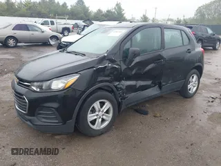 2020 Chevrolet Trax LS with VIN 3GNCJKSB8LL125797, listed as a IAAI auction lot 42302904 with 35,103 mi miles and . Bid and sale history available at DreamBid. Image 2.