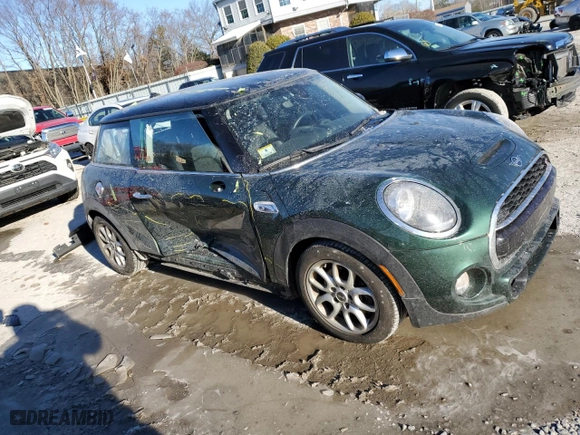 2019 MINI Hardtop 2 Door Cooper S with VIN WMWXP7C52K2A52084, listed as a Copart auction lot 82635024 with 64,022 mi miles and Salvage Title. Bid and sale history available at carsss.com. Image 4.