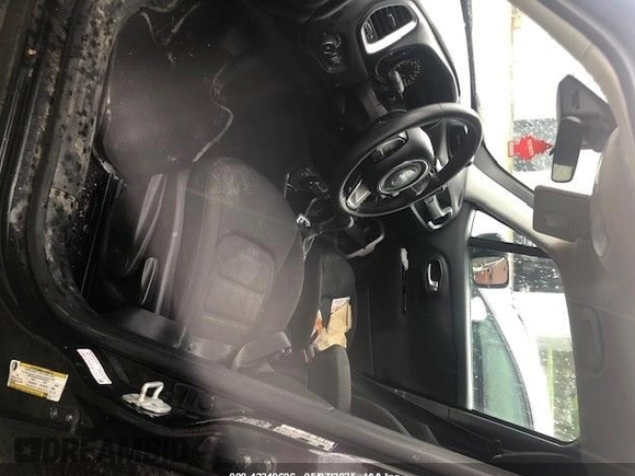 2018 Jeep Renegade Latitude with VIN ZACCJBBB6JPH80201, listed as a IAAI auction lot 42219606 with 138,145 mi miles and . Bid and sale history available at carsss.com. Image 5.