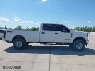 2019 Ford Super Duty F-250 SRW XL with VIN 1FT7W2BT9KEC89689, listed as a IAAI auction lot 40381550 with 214,406 mi miles. Bid and sale history available at carsss.com. Image 13.