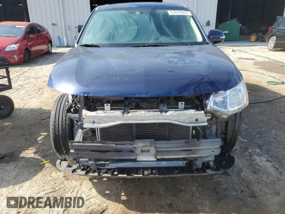 2014 Mitsubishi Outlander SE z VIN JA4AD3A3XEZ011233, wystawiony jako Copart lot #53848985 z przebiegiem 153 539 mil mil oraz Szkoda całkowita • Salvage title. Historia ofert i sprzedaży dostępna na DreamBid. Obrazek 5.