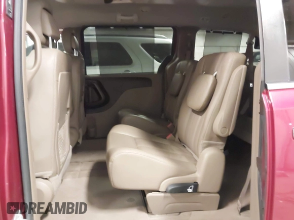 2015 Chrysler Town & Country Touring-L with VIN 2C4RC1CG4FR590814, listed as a IAAI auction lot 41703050 with 97,470 mi miles. Bid and sale history available at carsss.com. Image 8.