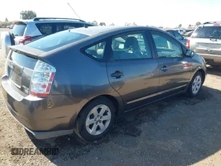 2008 Toyota Prius with VIN JTDKB20U883389725, listed as a IAAI auction lot 42021487 with 132,914 mi miles. Bid and sale history available at carsss.com. Image 4.