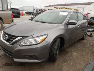 2018 Nissan Altima SR with VIN 1N4AL3AP1JC244271, listed as a IAAI auction lot 41828261 with 134,258 mi miles and . Bid and sale history available at carsss.com. Image 2.