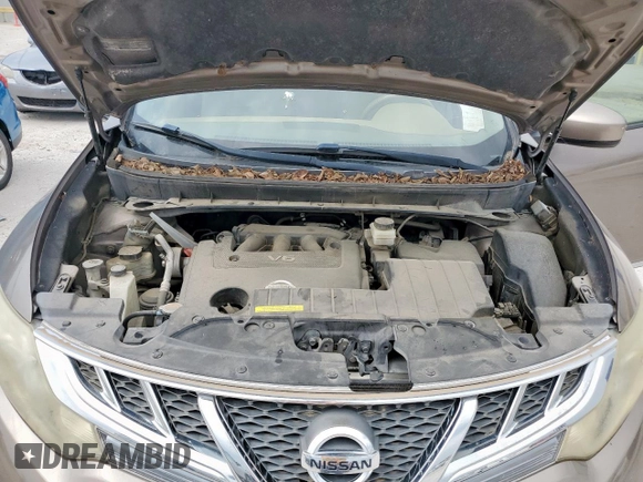2014 Nissan Murano SL z VIN JN8AZ1MU7EW403365, wystawiony jako Copart lot #57559915 z przebiegiem 236 206 mil mil oraz Czysty tytuł • Clean title. Historia ofert i sprzedaży dostępna na DreamBid. Obrazek 12.