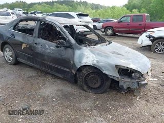 2005 Honda Accord LX z VIN 3HGCM56415G700767, wystawiony jako IAAI lot #41953874 z przebiegiem Nie podano mil oraz . Historia ofert i sprzedaży dostępna na DreamBid. Obrazek 1.