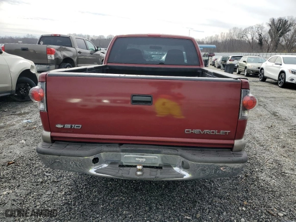 1998 Chevrolet S-10 LS with VIN 1GCCS19X7W8131191, listed as a Copart auction lot 42118785 with 107,460 mi miles and Salvage Title. Bid and sale history available at carsss.com. Image 6.