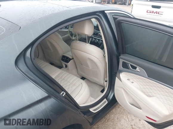 2019 Genesis G70 Dynamic with VIN KMTG34LEXKU014862, listed as a IAAI auction lot 41080366 with 81,039 mi miles and . Bid and sale history available at DreamBid. Image 8.