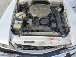 1988 Mercedes-Benz 560 SL with VIN WDBBA48D7JA082792, listed as a Copart auction lot 86698654 with 81,335 mi miles and Salvage Title. Bid and sale history available at DreamBid. Image 11.