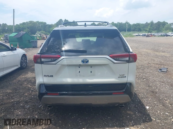 2022 Toyota RAV4 Hybrid XSE with VIN JTME6RFV2ND528229, listed as a IAAI auction lot 42573569 with 40,577 mi miles and . Bid and sale history available at DreamBid. Image 16.