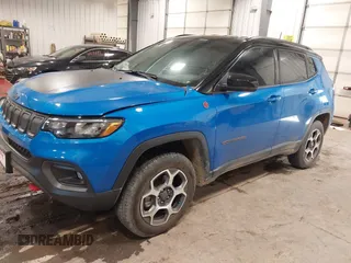 2022 Jeep Compass Trailhawk with VIN 3C4NJDDB1NT236477, listed as a IAAI auction lot 41485656 with 7,341 mi miles and . Bid and sale history available at DreamBid. Image 18.