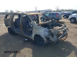 2021 Chevrolet Suburban RST z VIN 1GNSKEKD9MR246876, wystawiony jako IAAI lot #41794373 z przebiegiem Nie podano mil oraz . Historia ofert i sprzedaży dostępna na DreamBid. Obrazek 1.
