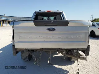 2022 Ford F-250 XL z VIN 1FT7W2BT1NEF29743, wystawiony jako Copart lot #57487725 z przebiegiem 69 686 mil mil oraz Szkoda całkowita • Salvage title. Historia ofert i sprzedaży dostępna na DreamBid. Obrazek 6.