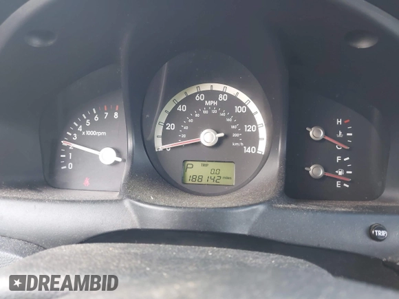 2005 Kia Sportage LX with VIN KNDJE723957128130, listed as a IAAI auction lot 41646193 with 188,142 mi miles and . Bid and sale history available at carsss.com. Image 7.