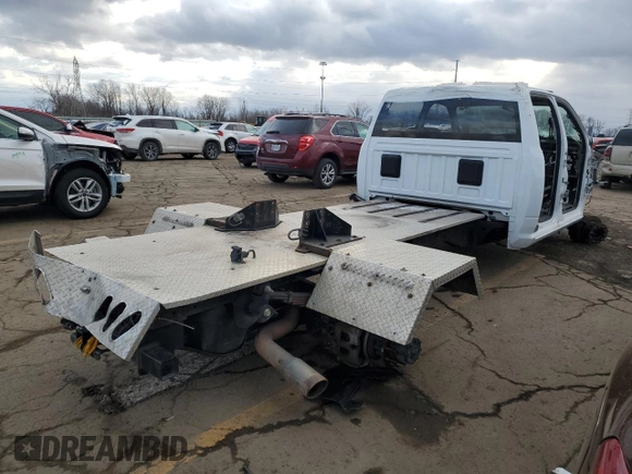 2021 Ram 5500 Tradesman z VIN 3C7WRNFL2MG562467, wystawiony jako Copart lot #83457814 z przebiegiem Nie podano mil oraz Nie do naprawy • Non repairable. Historia ofert i sprzedaży dostępna na DreamBid. Obrazek 3.