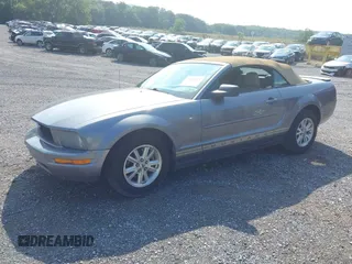 2007 Ford Mustang Deluxe with VIN 1ZVFT84N275210034, listed as a IAAI auction lot 42601412 with 78,078 mi miles and . Bid and sale history available at DreamBid. Image 18.