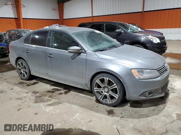 2012 Volkswagen Jetta Sedan SEL w/Sunroof with VIN 3VWLX7AJ9CM380754, listed as a Copart auction lot 43218405 with 198,390 mi miles and Clean Title. Bid and sale history available at carsss.com. Image 4.
