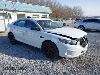 2019 Ford Police Interceptor Sedan with VIN 1FAHP2MK7KG108850, listed as a IAAI auction lot 41739656 with 62,421 mi miles. Bid and sale history available at carsss.com. Image 1.