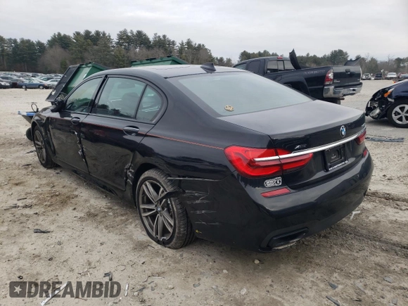 2019 BMW 7 Series 740i xDrive with VIN WBA7E4C52KGV70538, listed as a Copart auction lot 39724903 with 37,137 mi miles. Bid and sale history available at carsss.com. Image 2.