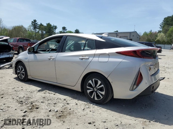 2017 Toyota Prius Plus z VIN JTDKARFP8H3049875, wystawiony jako Copart lot #54362185 z przebiegiem 81 193 mil mil oraz Szkoda całkowita • Salvage title. Historia ofert i sprzedaży dostępna na DreamBid. Obrazek 2.