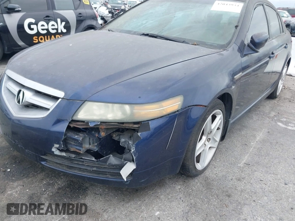 2004 Acura TL with VIN 19UUA662X4A009154, listed as a IAAI auction lot 42043934 with 215,830 mi miles. Bid and sale history available at carsss.com. Image 6.