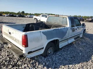 1994 Chevrolet C/K 2500 with VIN 1GCGC29N5RE235445, listed as a Copart auction lot 74940924 with NaN miles and Non Repairable. Bid and sale history available at carsss.com. Image 3.