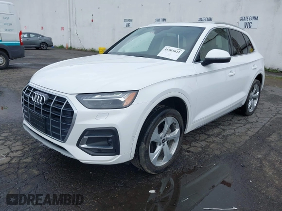 2021 Audi Q5 Prestige with VIN WA1CAAFY8M2099653, listed as a IAAI auction lot 41903022 with 27,611 mi miles. Bid and sale history available at carsss.com. Image 17.