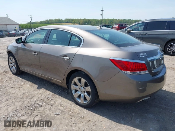 2012 Buick LaCrosse Premium 2 z VIN 1G4GF5E30CF119175, wystawiony jako IAAI lot #42132708 z przebiegiem 145 535 mil mil oraz . Historia ofert i sprzedaży dostępna na DreamBid. Obrazek 3.