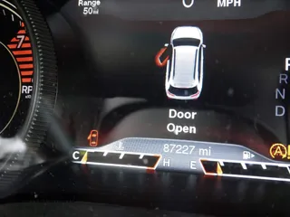 2017 Jeep Cherokee Limited with VIN 1C4PJMDS4HW597175, listed as a IAAI auction lot 41525358 with 87,227 mi miles. Bid and sale history available at carsss.com. Image 16.