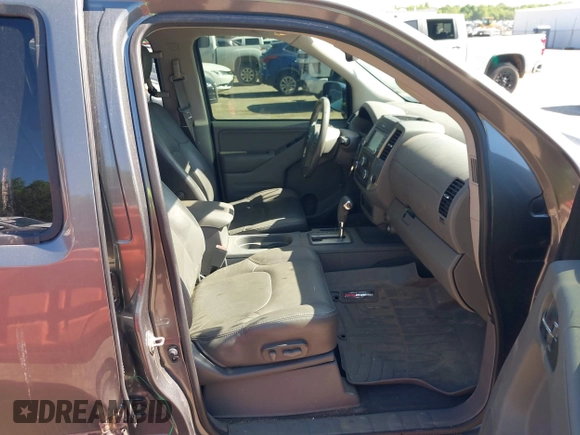 2019 Nissan Frontier SV z VIN 1N6AD0ER4KN756322, wystawiony jako IAAI lot #42202761 z przebiegiem 38 698 mil mil oraz . Historia ofert i sprzedaży dostępna na DreamBid. Obrazek 5.