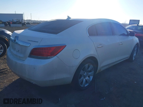 2013 Buick LaCrosse Leather with VIN 1G4GC5E3XDF158284, listed as a IAAI auction lot 41464830 with 193,583 mi miles. Bid and sale history available at carsss.com. Image 4.