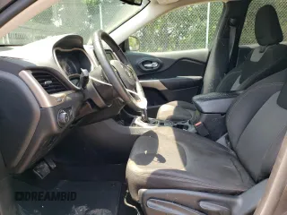2018 Jeep Cherokee Latitude with VIN 1C4PJLCB0JD542364, listed as a Copart auction lot 59281985 with 129,154 mi miles and Salvage title. Bid and sale history available at DreamBid. Image 7.