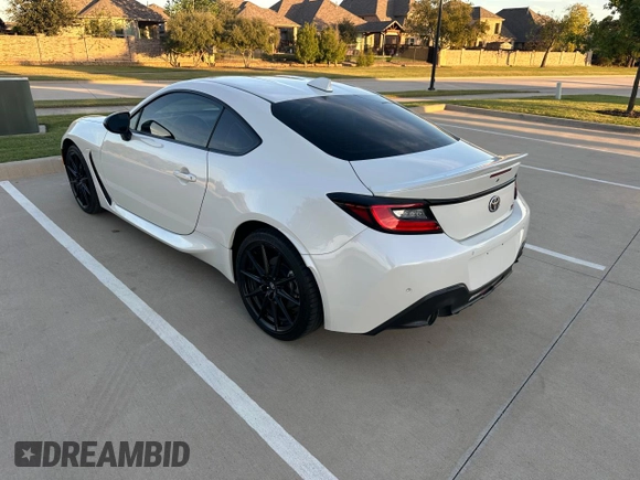 2022 Toyota GR86 Premium with VIN JF1ZNBF1XN8756583, listed as a Copart auction lot 81431304 with 18,872 mi miles and Non Repairable. Bid and sale history available at carsss.com. Image 3.