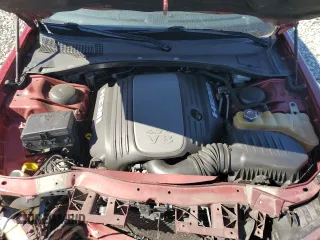 2013 Chrysler 300 C z VIN 2C3CCAET2DH556068, wystawiony jako Copart lot #47098345 z przebiegiem 134 872 mil mil oraz Szkoda całkowita • Salvage title. Historia ofert i sprzedaży dostępna na DreamBid. Obrazek 11.