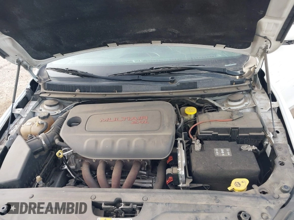 2016 Chrysler 200 Limited with VIN 1C3CCCAB8GN164345, listed as a IAAI auction lot 41753168 with 152,720 mi miles. Bid and sale history available at carsss.com. Image 10.