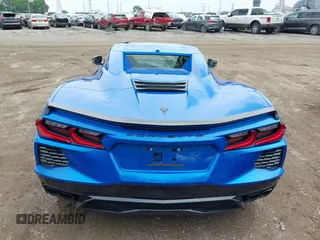 2025 Chevrolet Corvette 1LT z VIN 1G1YA3D48S5108024, wystawiony jako IAAI lot #42469678 z przebiegiem 2 859 mil mil oraz . Historia ofert i sprzedaży dostępna na DreamBid. Obrazek 16.