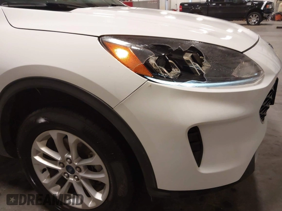 2020 Ford Escape SE z VIN 1FMCU9G66LUB84594, wystawiony jako IAAI lot #42260684 z przebiegiem 148 001 mil mil oraz . Historia ofert i sprzedaży dostępna na DreamBid. Obrazek 18.