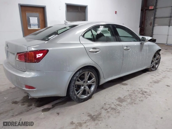 2009 Lexus IS 250 with VIN JTHBK262195086845, listed as a IAAI auction lot 41596509 with 211,221 mi miles. Bid and sale history available at carsss.com. Image 4.