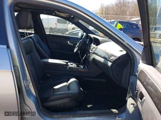 2013 Mercedes-Benz E-Class E 350 Luxury with VIN WDDHF5KB9DA708427, listed as a IAAI auction lot 41853672 with 164,477 mi miles. Bid and sale history available at carsss.com. Image 5.