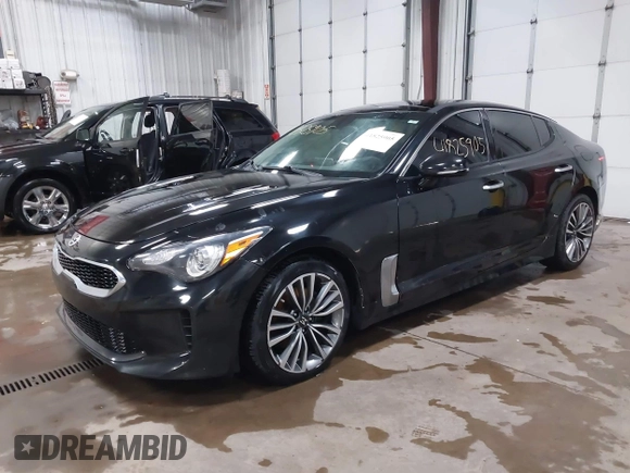 2018 Kia Stinger Premium with VIN KNAE25LA4J6011127, listed as a IAAI auction lot 41825905 with 79,582 mi miles. Bid and sale history available at carsss.com. Image 2.