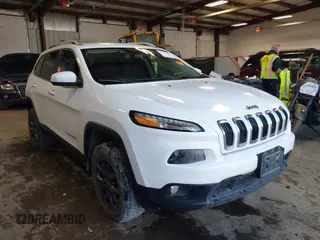 2016 Jeep Cherokee Latitude z VIN 1C4PJMCS5GW373641, wystawiony jako IAAI lot #41997516 z przebiegiem 134 213 mil mil oraz . Historia ofert i sprzedaży dostępna na DreamBid. Obrazek 1.