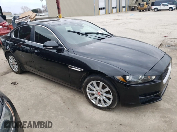 2019 Jaguar XE 25t with VIN SAJAS4FX1KCP49077, listed as a Copart auction lot 87104284 with 124,857 mi miles and Clean Title. Bid and sale history available at carsss.com. Image 4.