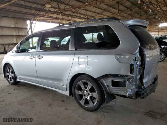 2015 Toyota Sienna SE with VIN 5TDXK3DC6FS645904, listed as a Copart auction lot 51323435 with 87,067 mi miles and Salvage Title. Bid and sale history available at carsss.com. Image 2.