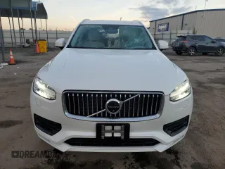 2020 Volvo XC90 Momentum with VIN YV4A221K1L1533819, listed as a Copart auction lot 84431514 with 81,666 mi miles and Salvage Title. Bid and sale history available at DreamBid. Image 5.